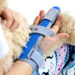 Παιδιατρικός νάρθηκας δακτύλου Αμφιδέξιος 03-2-067